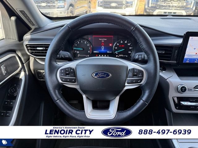 Certified 2022 Ford Explorer XLT w/ Equipment Group 202A image 16