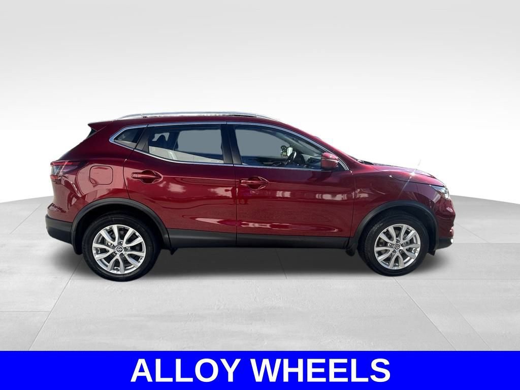 Used 2022 Nissan Rogue Sport SV video 2