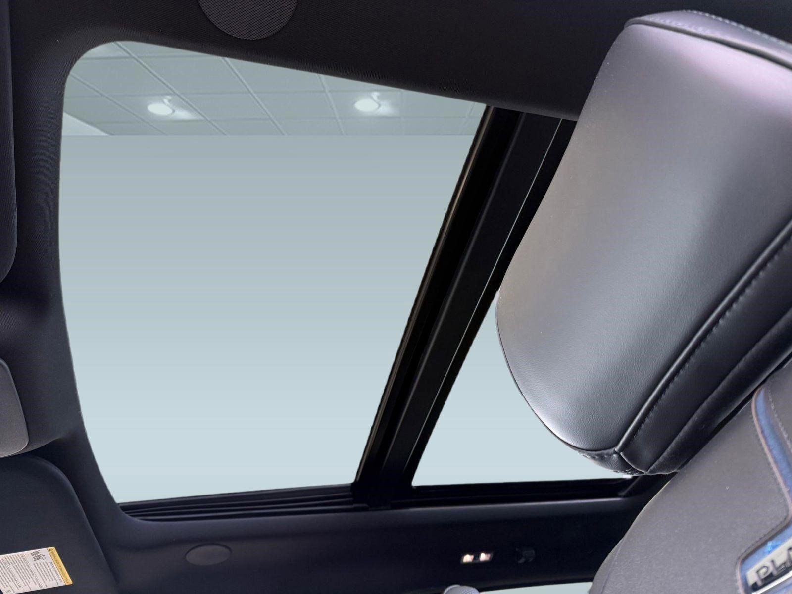 Certified 2025 Ford F150 Platinum w/ Equipment Group 702A High image 16