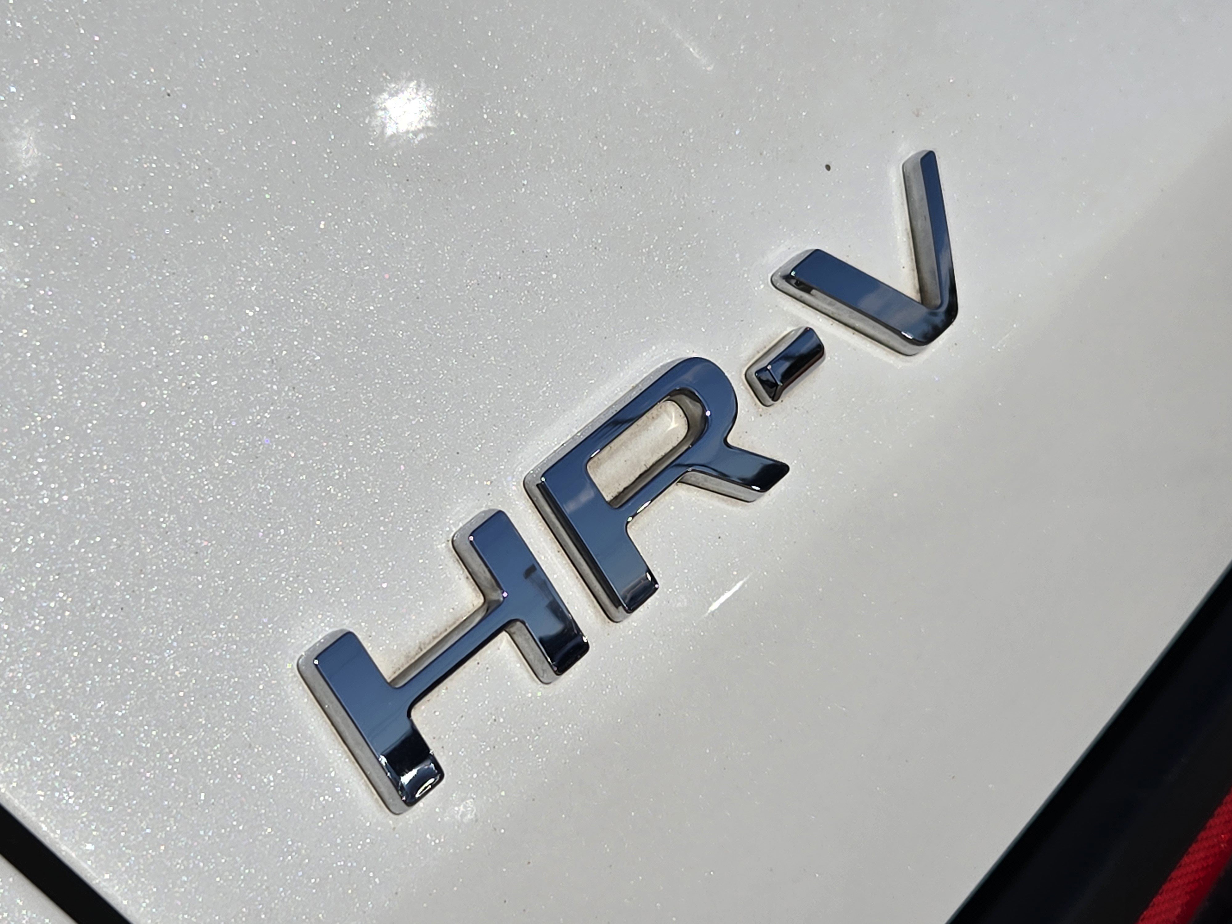 Used 2023 Honda HR-V LX image 8