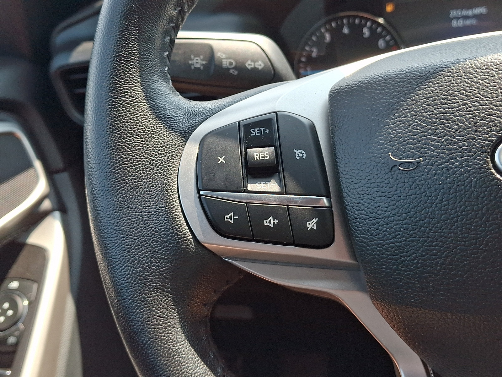 Certified 2023 Ford Explorer XLT AWD/4WD image 21