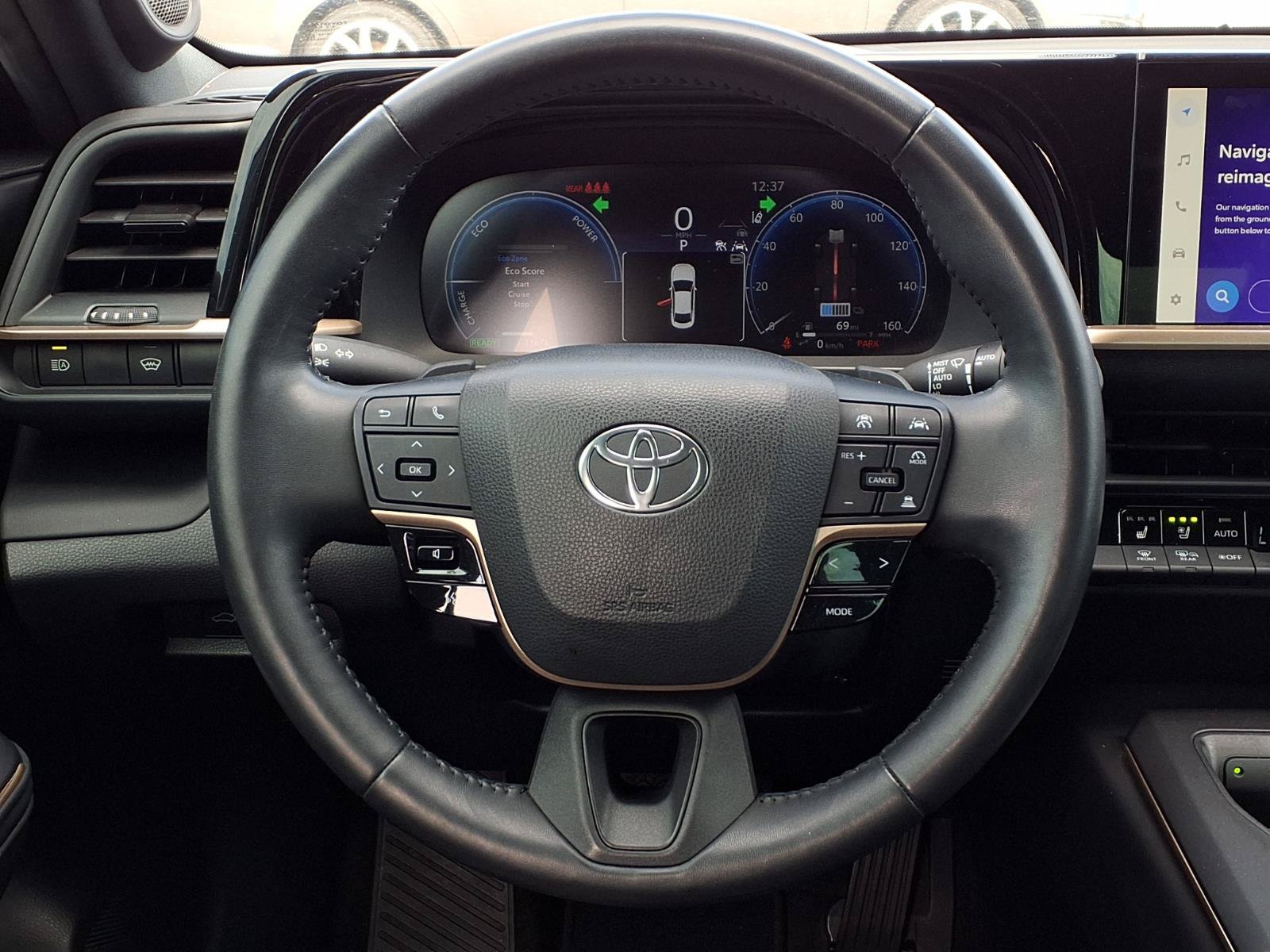 Used 2023 Toyota Crown Platinum AWD/4WD image 19