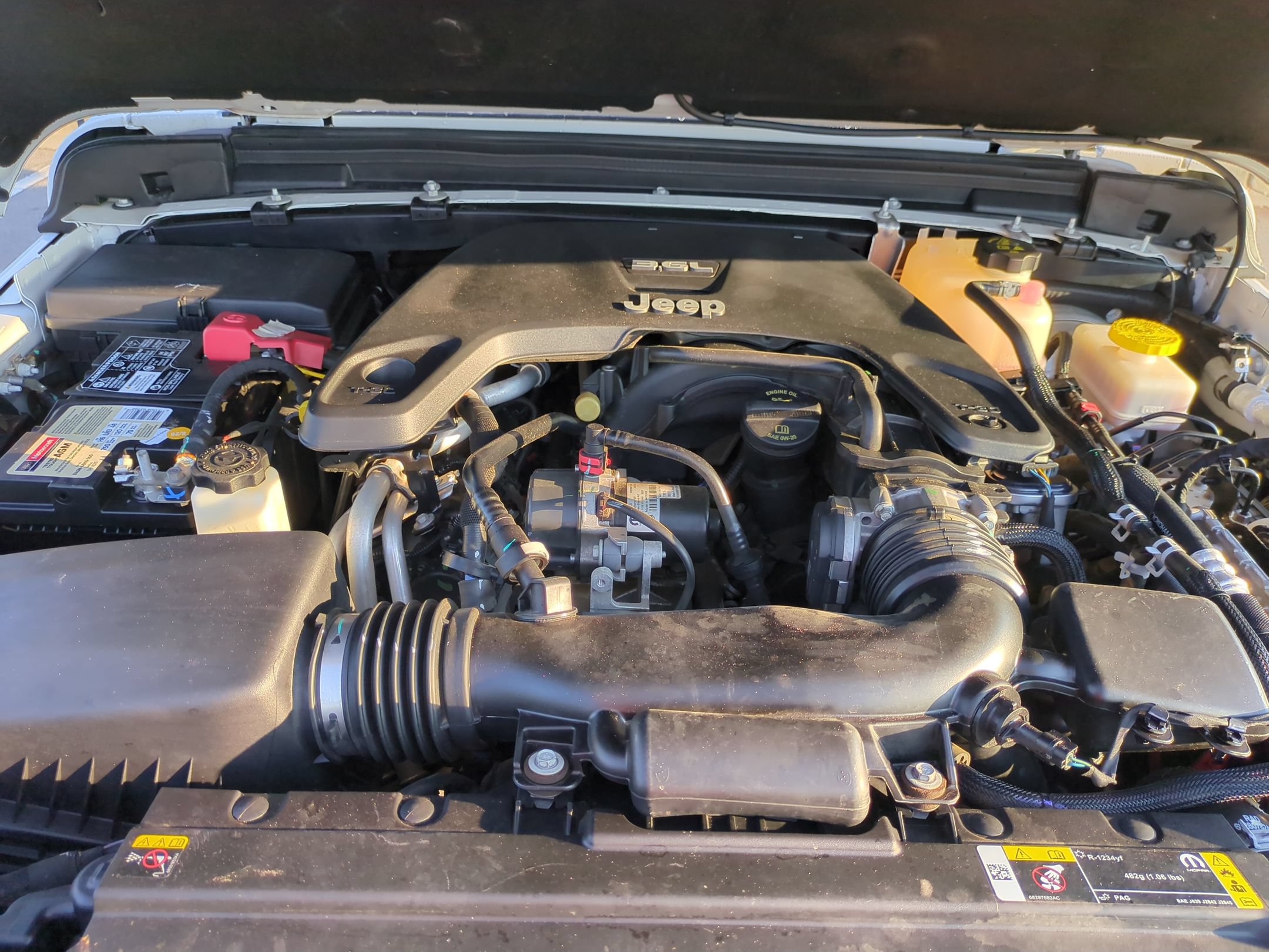 Used 2021 Jeep Wrangler Unlimited Sahara AWD/4WD image 43