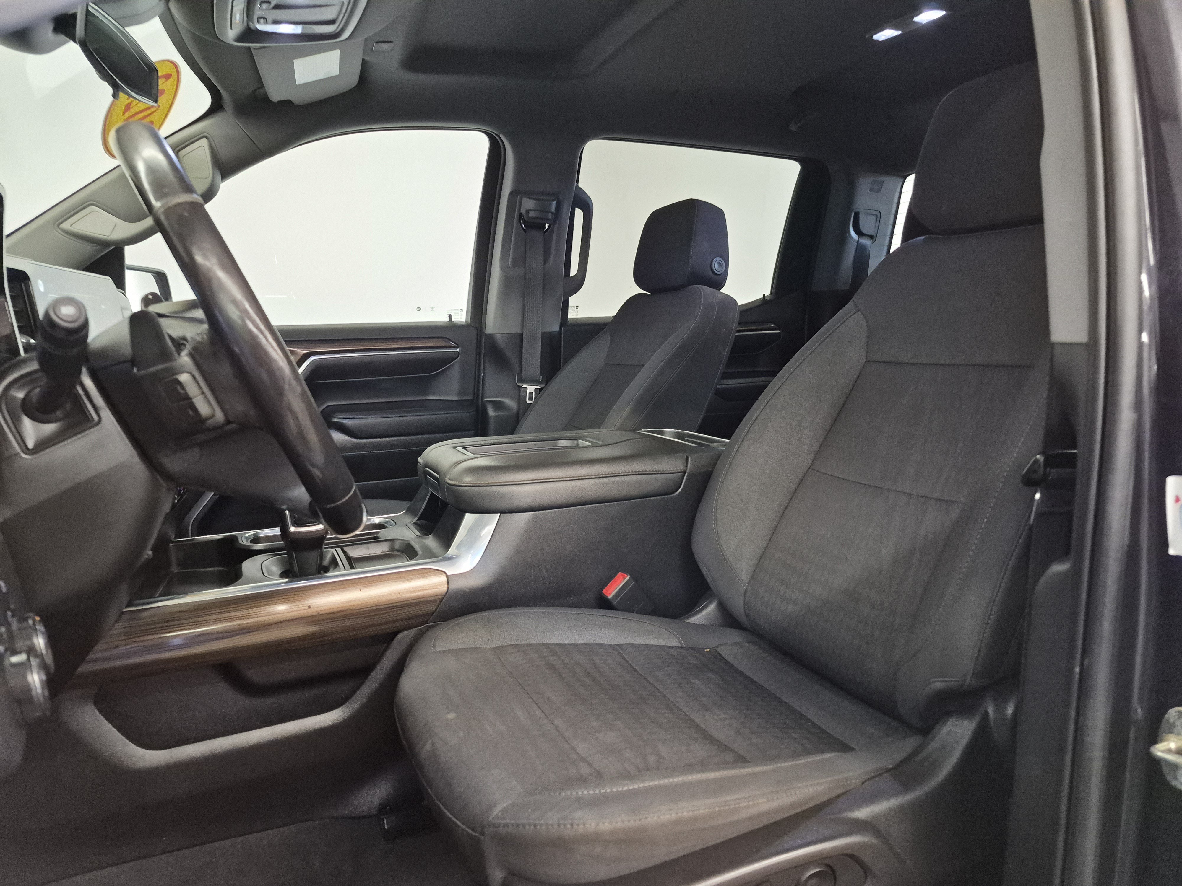 Used 2022 Chevrolet Silverado 1500 LT w/ LPO, Dark Essentials Package AWD/4WD image 13