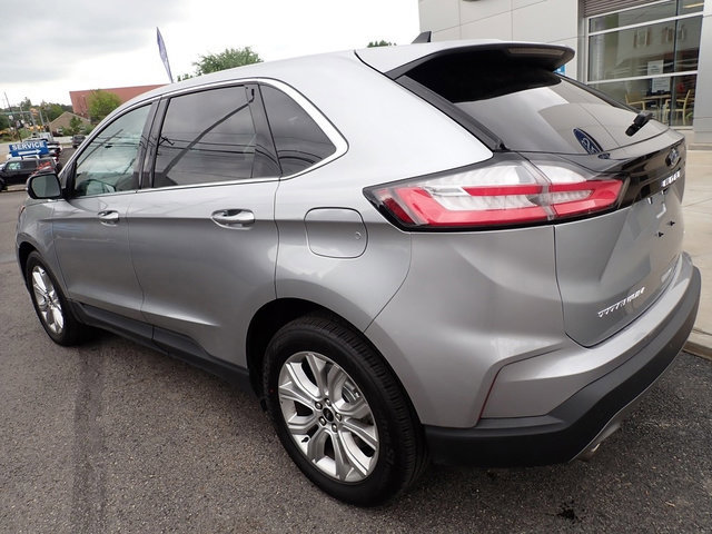 Certified 2024 Ford Edge Titanium image 3