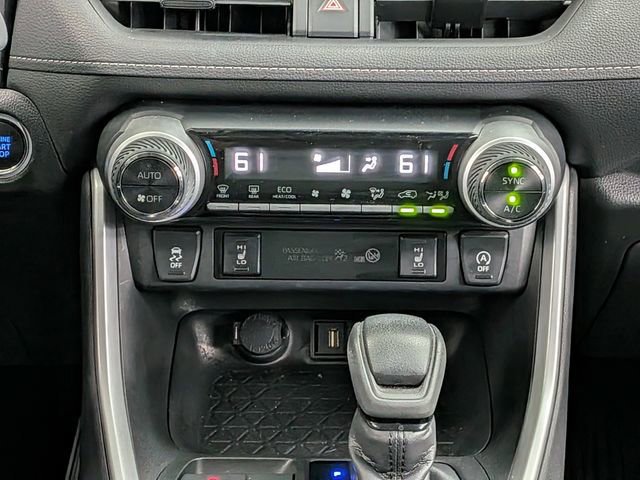 Used 2021 Toyota RAV4 XLE w/ Convenience Package AWD/4WD image 30