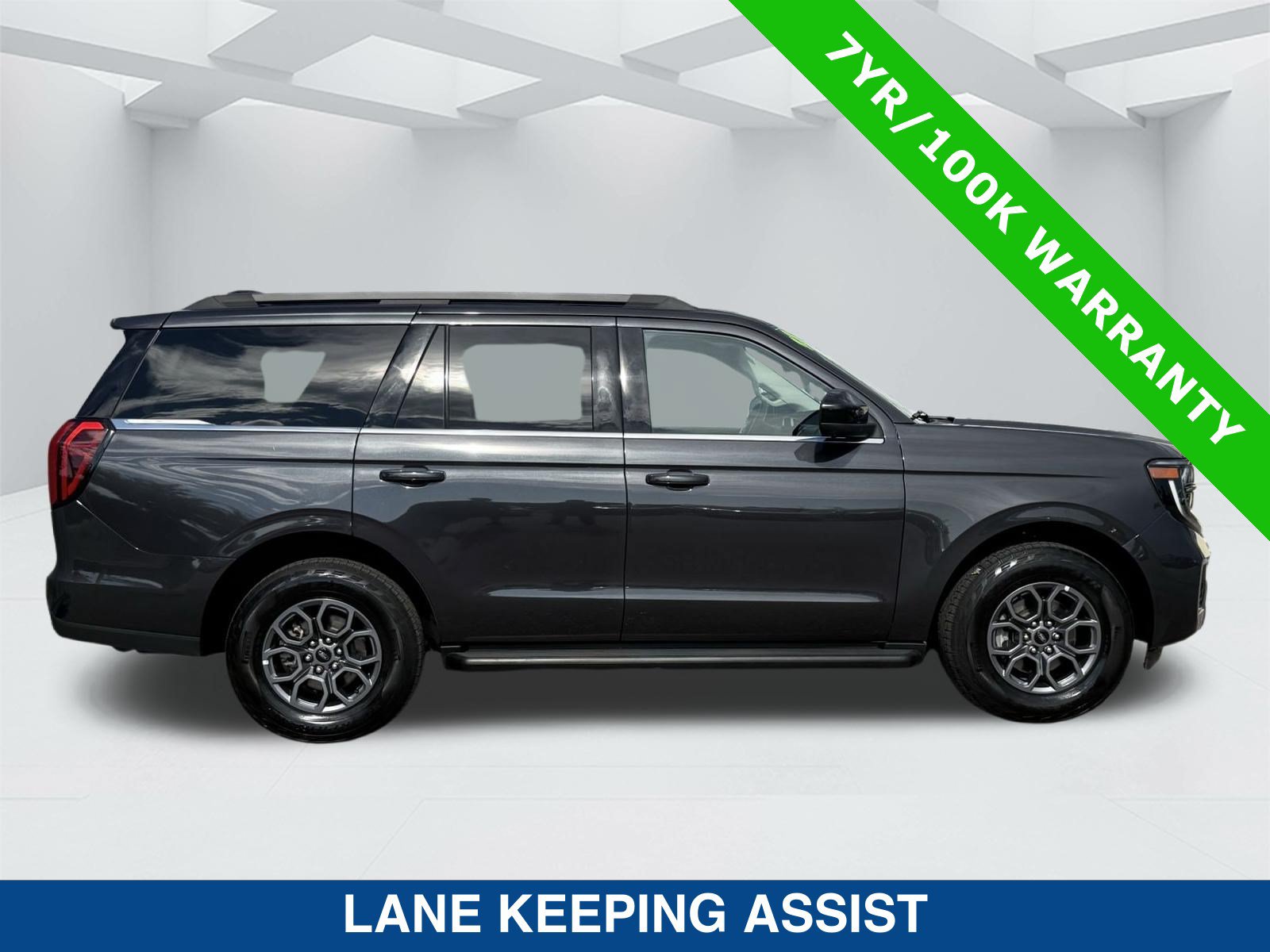 Certified 2025 Ford Expedition Active RWD image 4