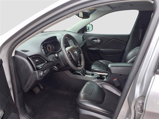 Used 2020 Jeep Cherokee Latitude Plus FWD image 16