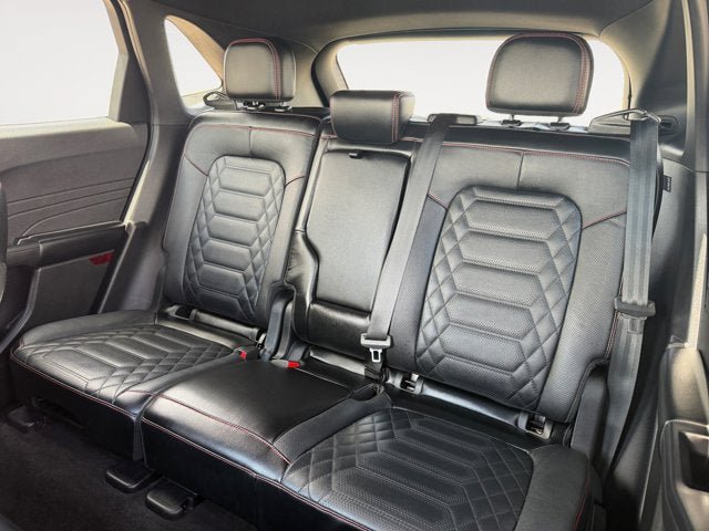 Certified 2024 Ford Escape ST-Line Elite w/ Premium Technology Package AWD/4WD image 13