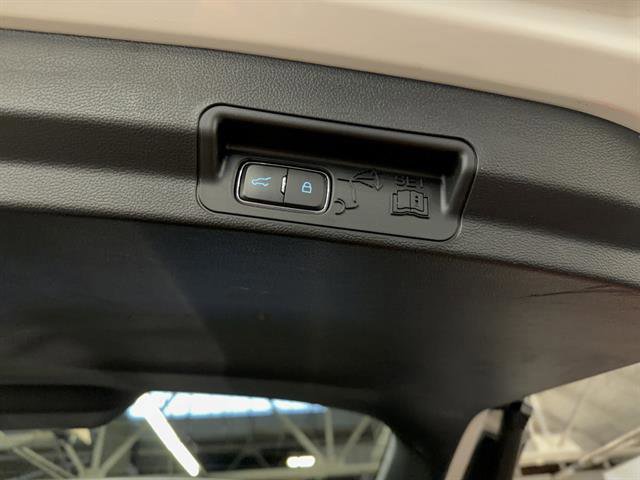 Certified 2022 Ford Explorer XLT w/ Equipment Group 202A image 20