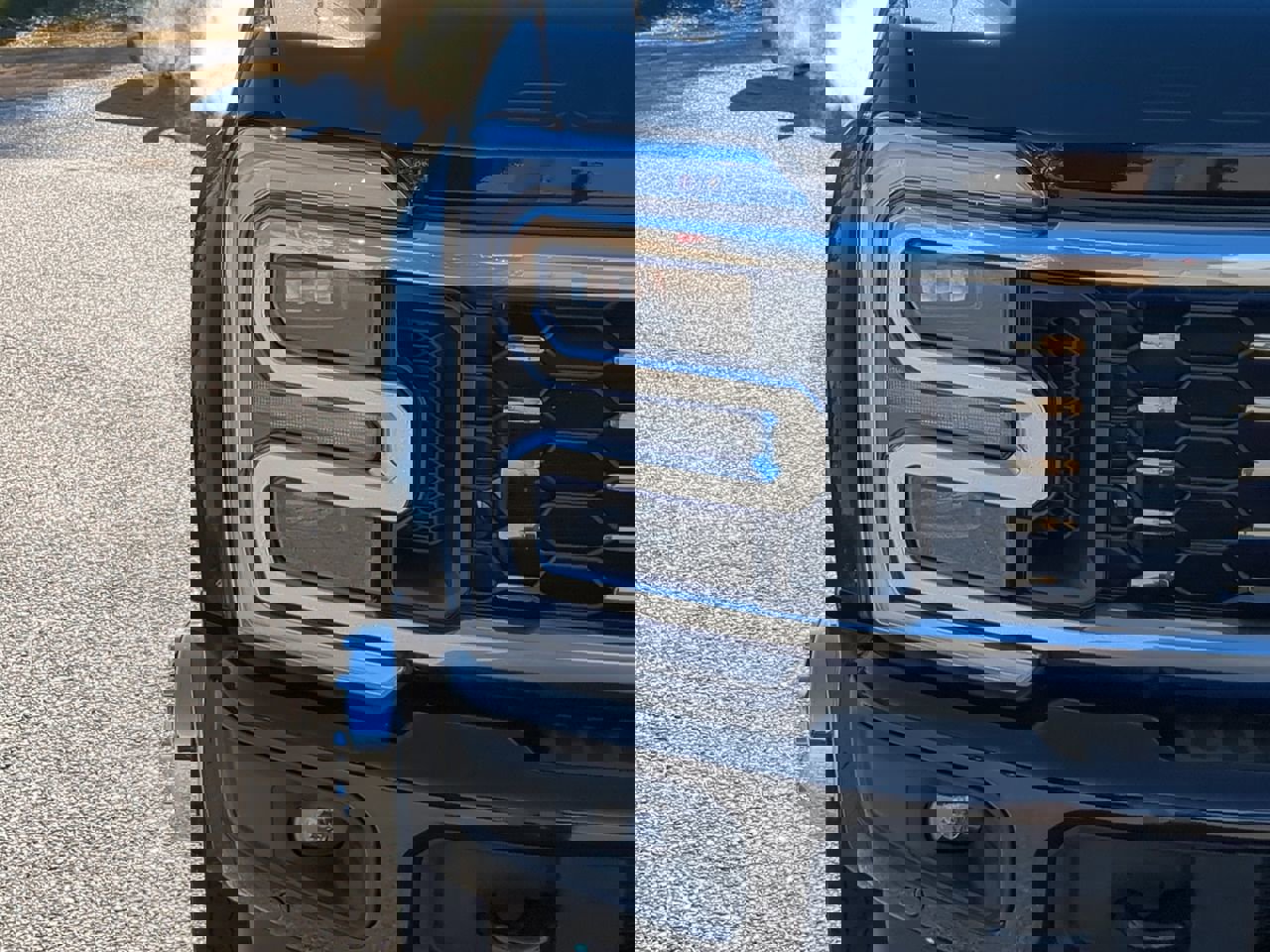 Certified 2025 Ford F450 Platinum w/ FX4 Off-Road Package image 8