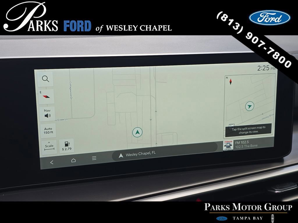 Used 2025 Kia Sorento EX w/ Panoramic Sunroof Package image 23