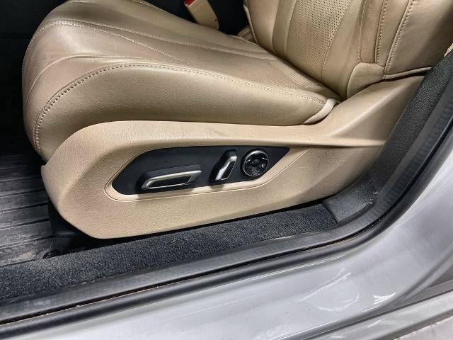 Used 2025 Acura TLX w/ Technology Package FWD image 13