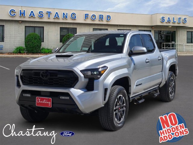 Used 2024 Toyota Tacoma TRD Sport AWD/4WD image 1