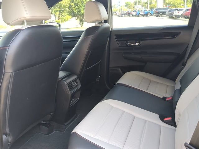 Used 2025 Honda CR-V Sport Touring image 4
