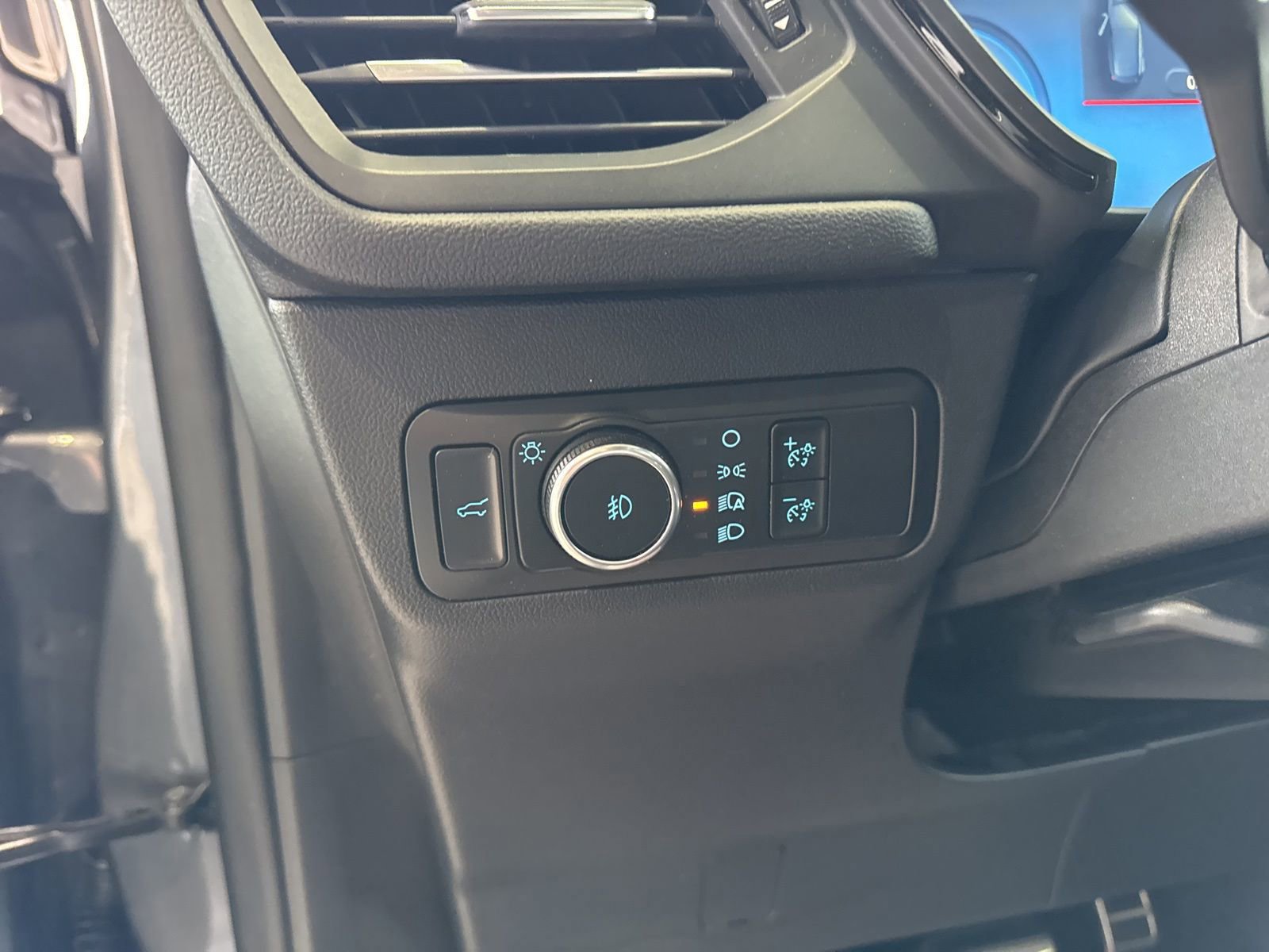 Certified 2023 Ford Escape ST-Line Select w/ Tech Pack #2 image 30