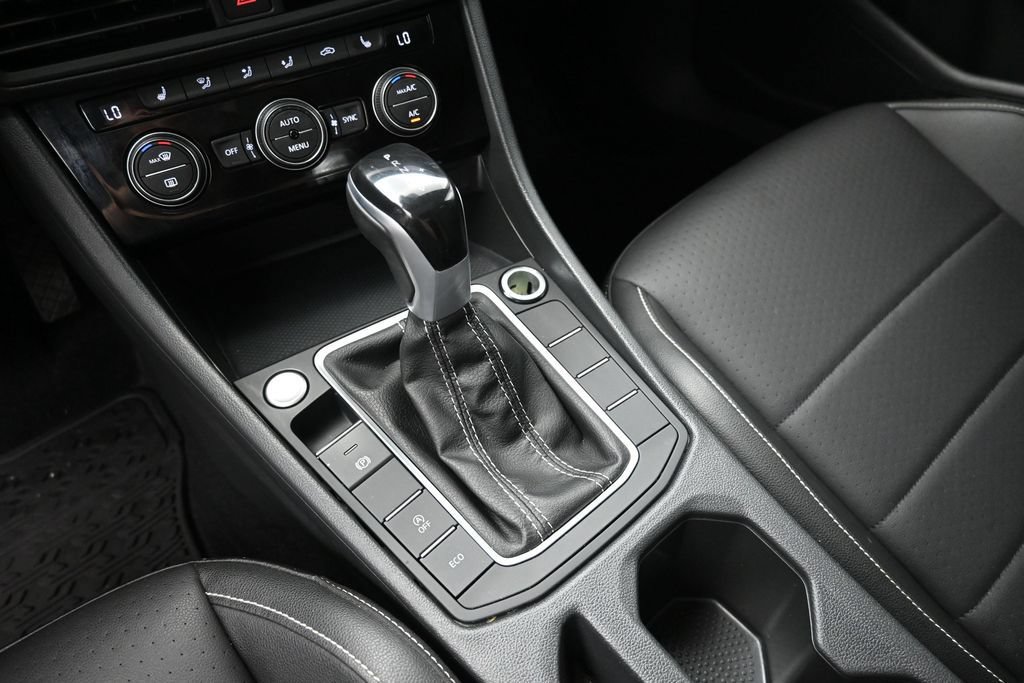 Used 2023 Volkswagen Jetta SE FWD image 29