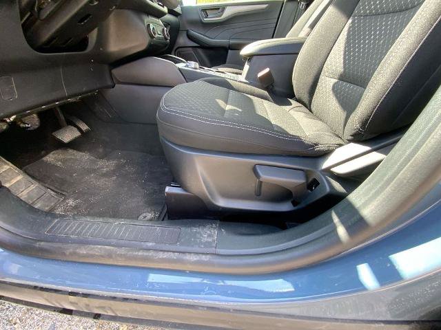 Certified 2025 Ford Escape Active AWD/4WD image 12