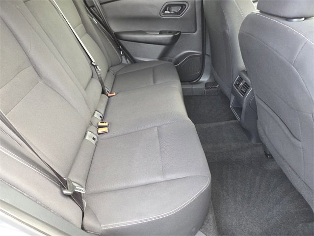 Used 2024 Nissan Rogue S image 28