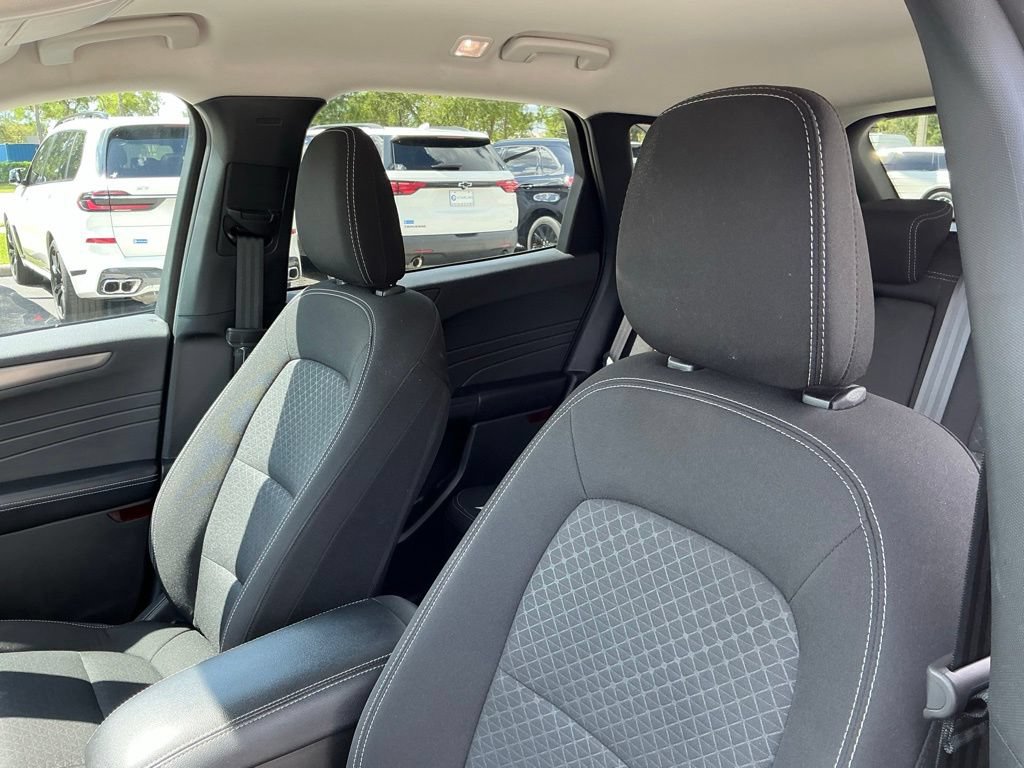 Certified 2025 Ford Escape Active FWD image 26