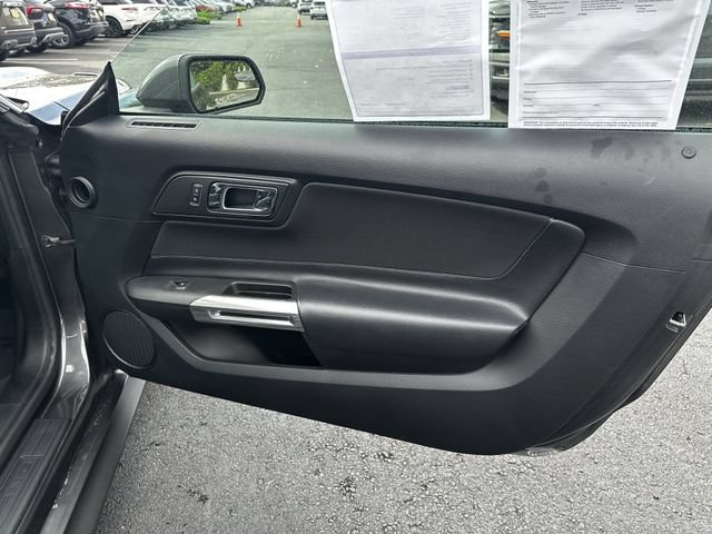 Certified 2017 Ford Mustang GT w/ Black Accent Package RWD image 34