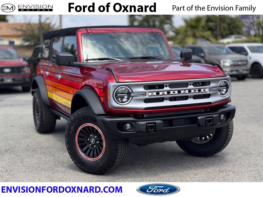 Certified 2025 Ford Bronco Big Bend w/ Black Diamond Package AWD/4WD image 1