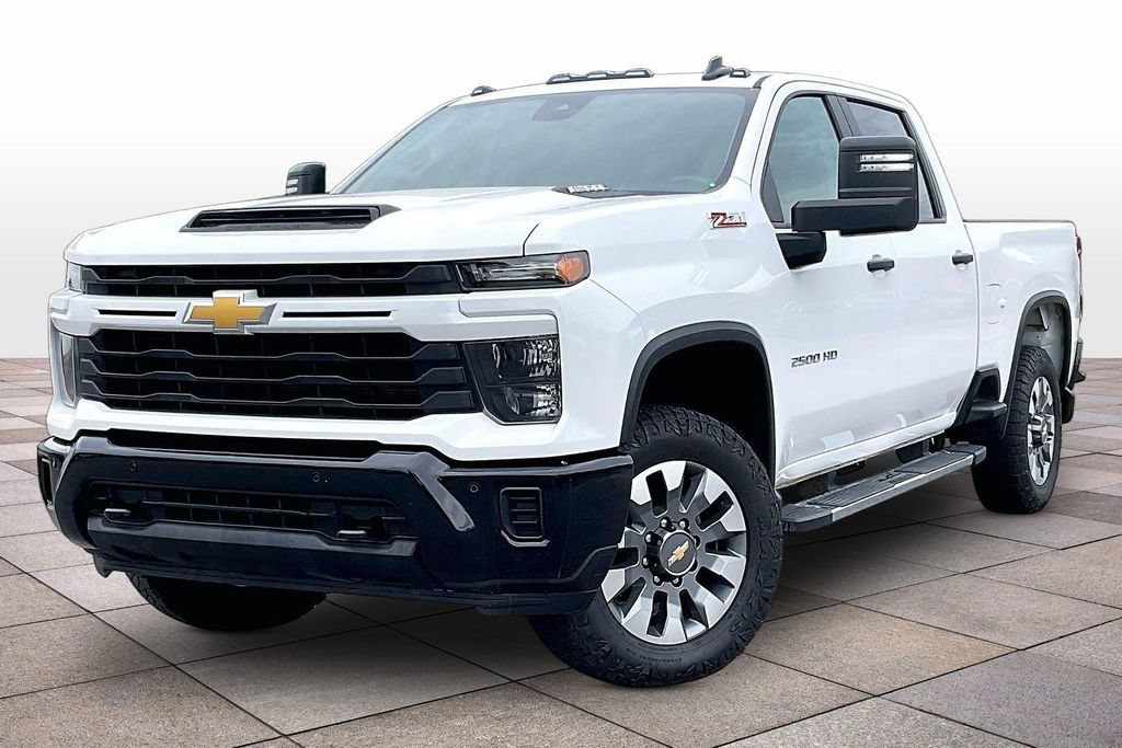 Used 2025 Chevrolet Silverado 2500 Custom w/ Custom Value Package AWD/4WD image 11