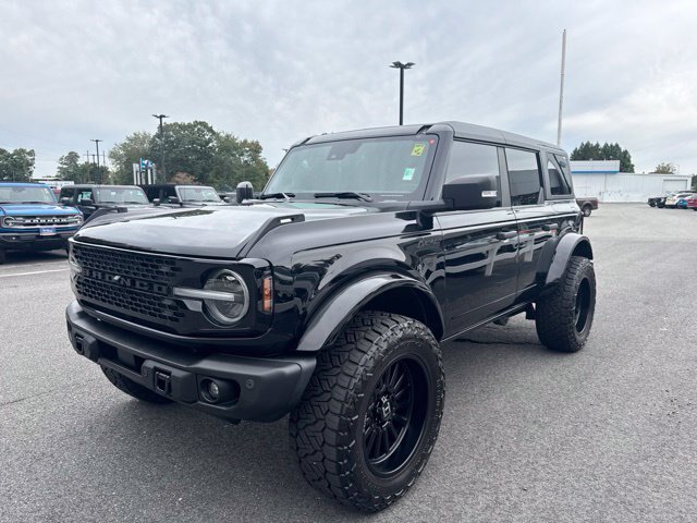 Certified 2022 Ford Bronco Badlands w/ Sasquatch Package AWD/4WD image 2