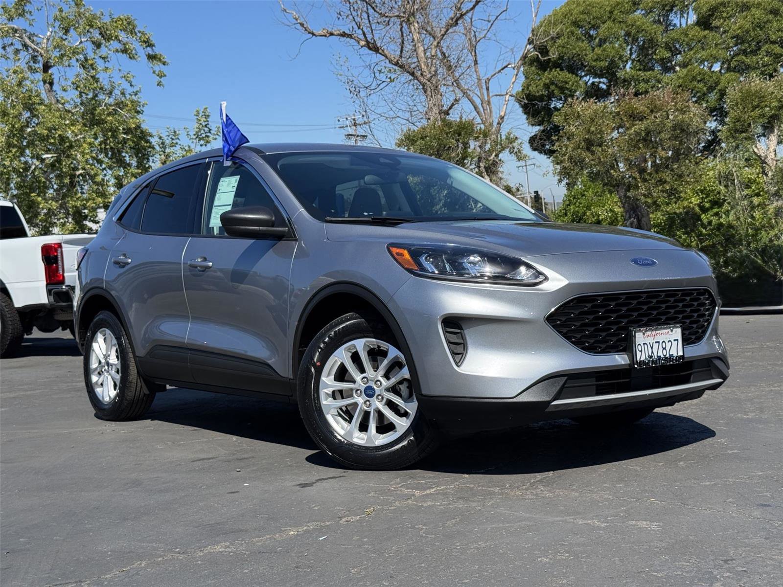 Certified 2022 Ford Escape SE image 2