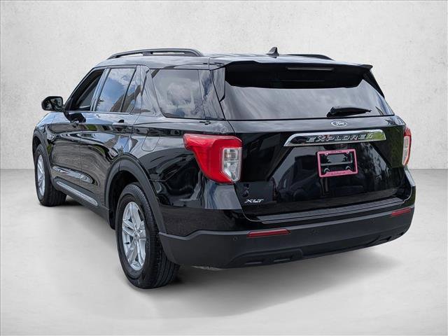 Certified 2023 Ford Explorer XLT RWD image 7