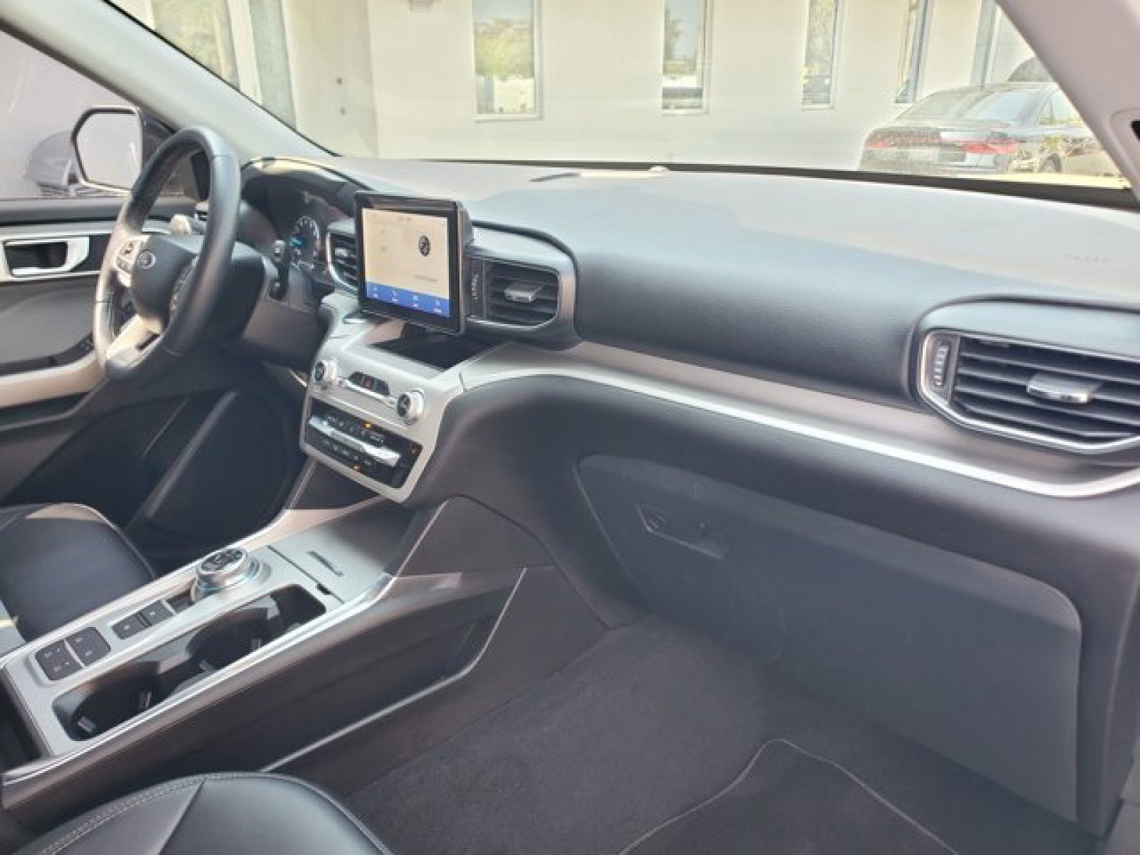 Certified 2023 Ford Explorer XLT w/ Equipment Group 202A image 34