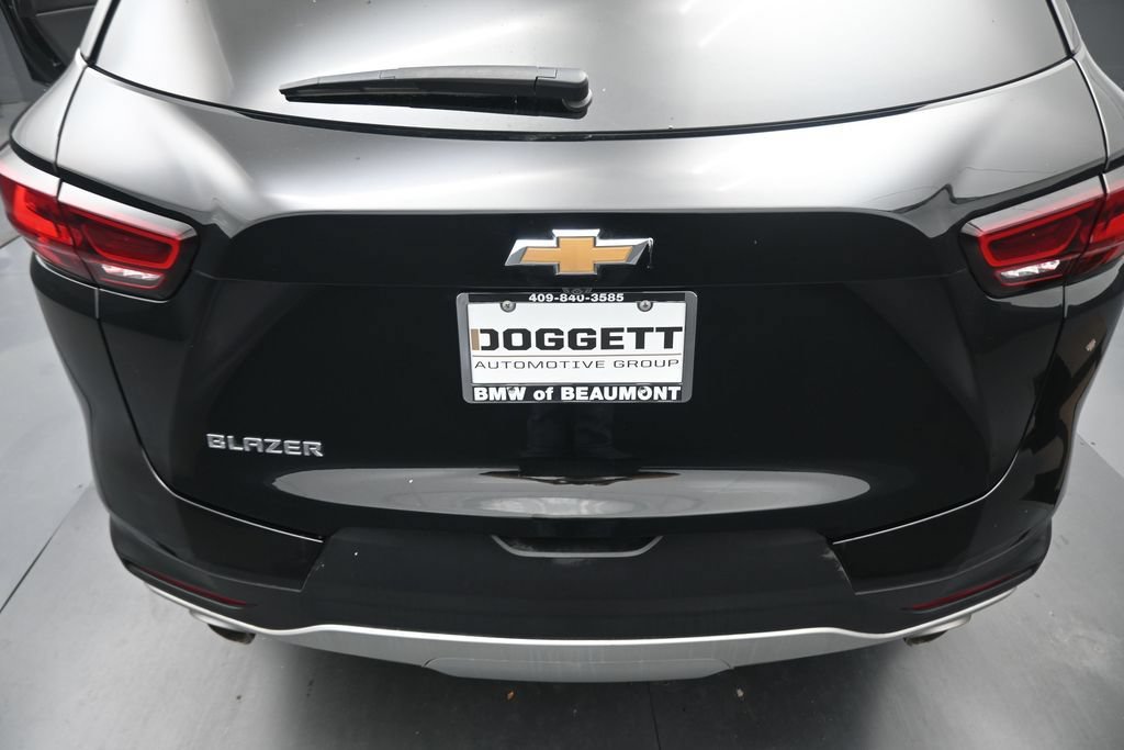 Used 2025 Chevrolet Blazer LT FWD image 13