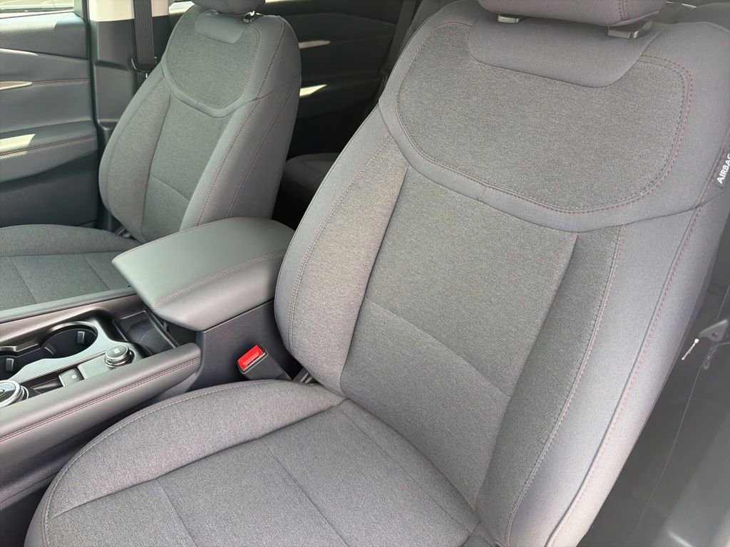Certified 2025 Ford Explorer Active RWD image 22