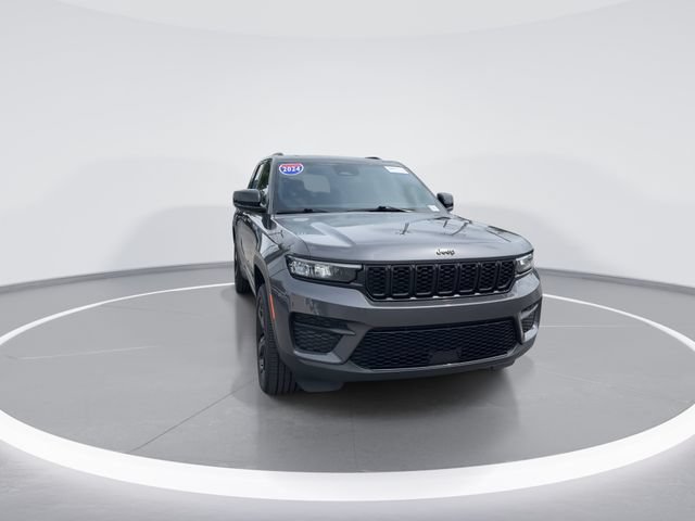 Used 2024 Jeep Grand Cherokee Altitude AWD/4WD image 1