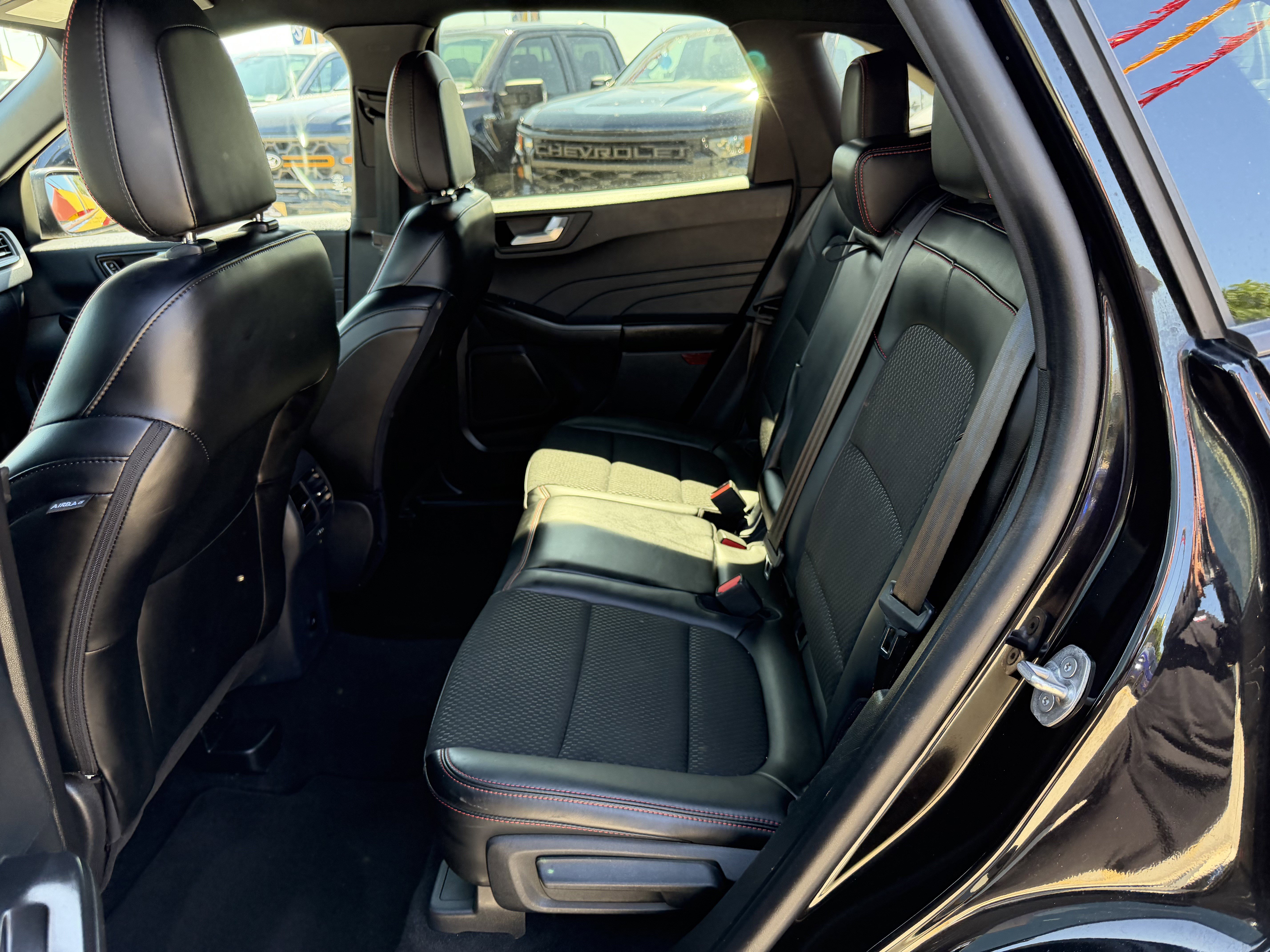 Certified 2025 Ford Escape ST-Line AWD/4WD image 13