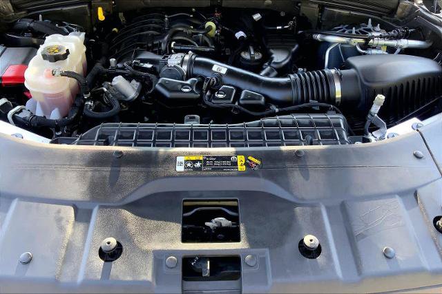 Used 2025 Jeep Grand Cherokee Altitude AWD/4WD image 31