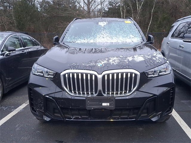 Used 2024 BMW X5 xDrive40i w/ M Sport Package image 3