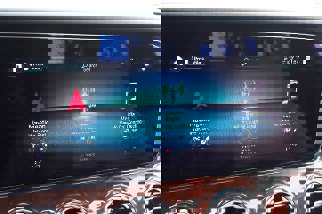 Used 2023 Mercedes-Benz E 350 4MATIC Sedan image 29