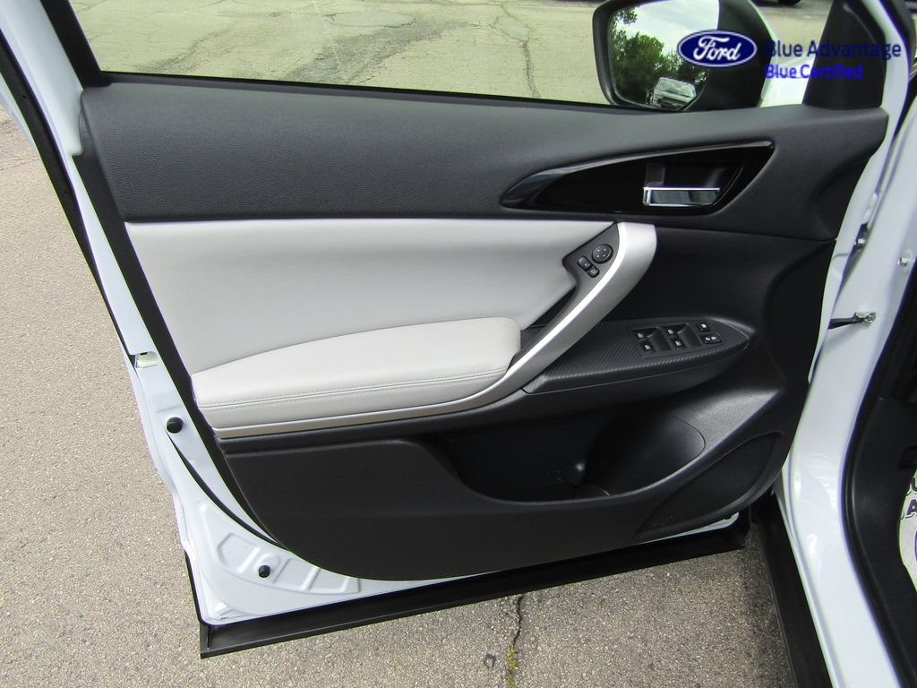 Used 2023 Mitsubishi Eclipse Cross SEL AWD/4WD image 27
