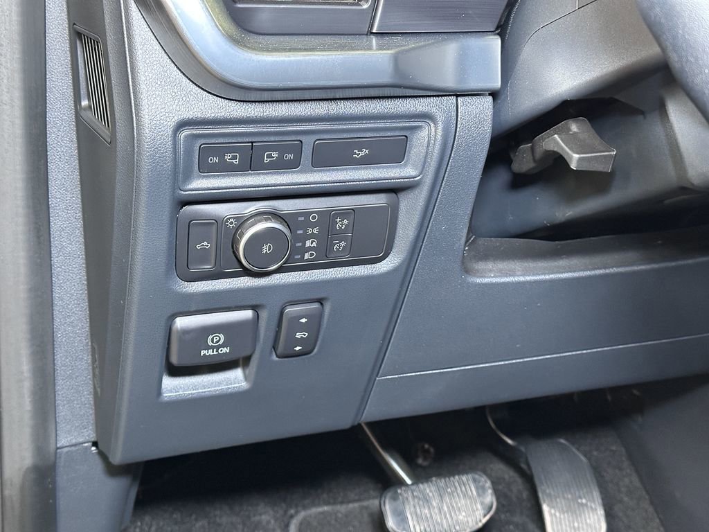 Certified 2022 Ford F150 Lariat image 27