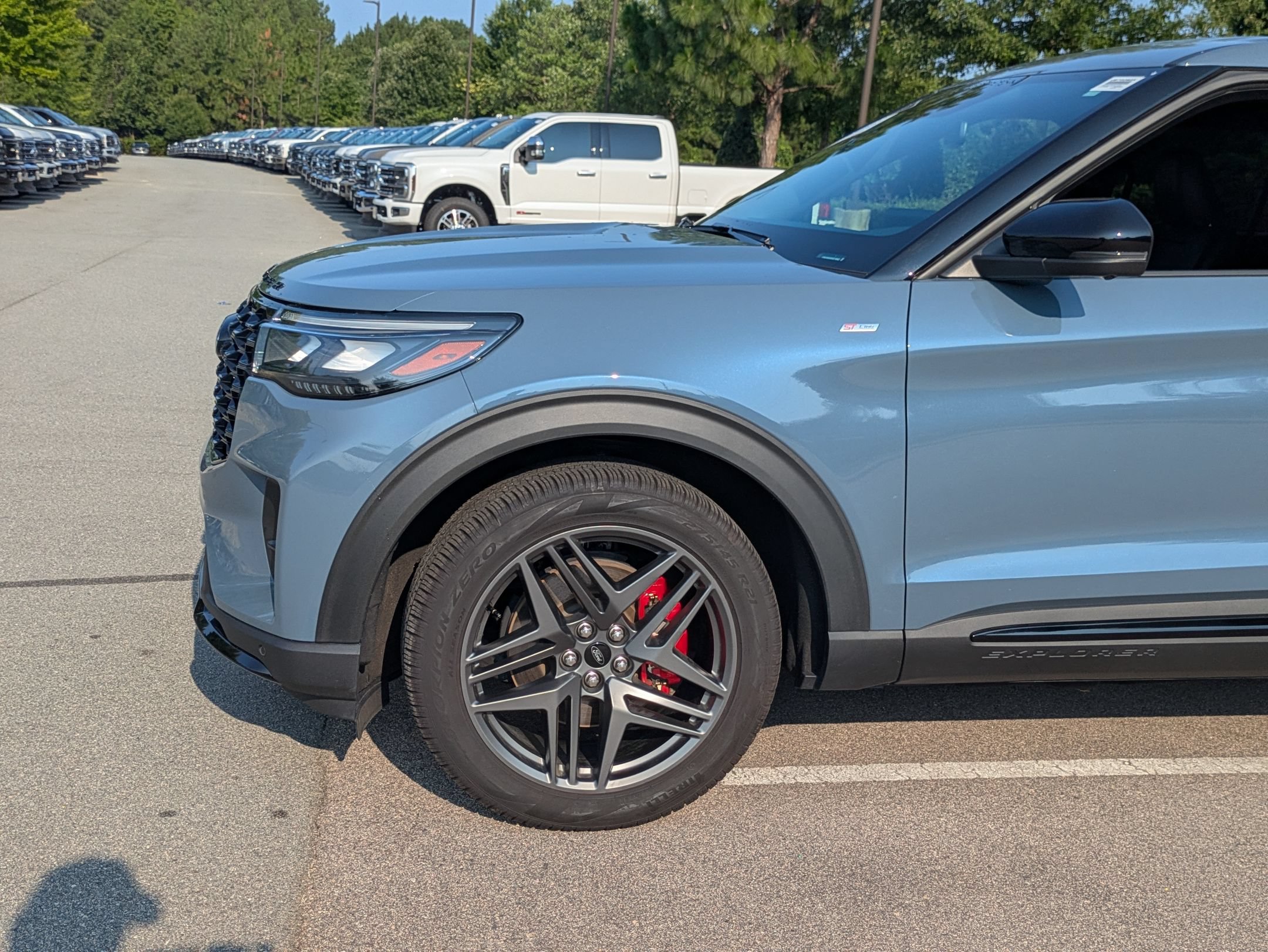 Certified 2025 Ford Explorer ST-Line w/ Premium Package AWD/4WD image 11