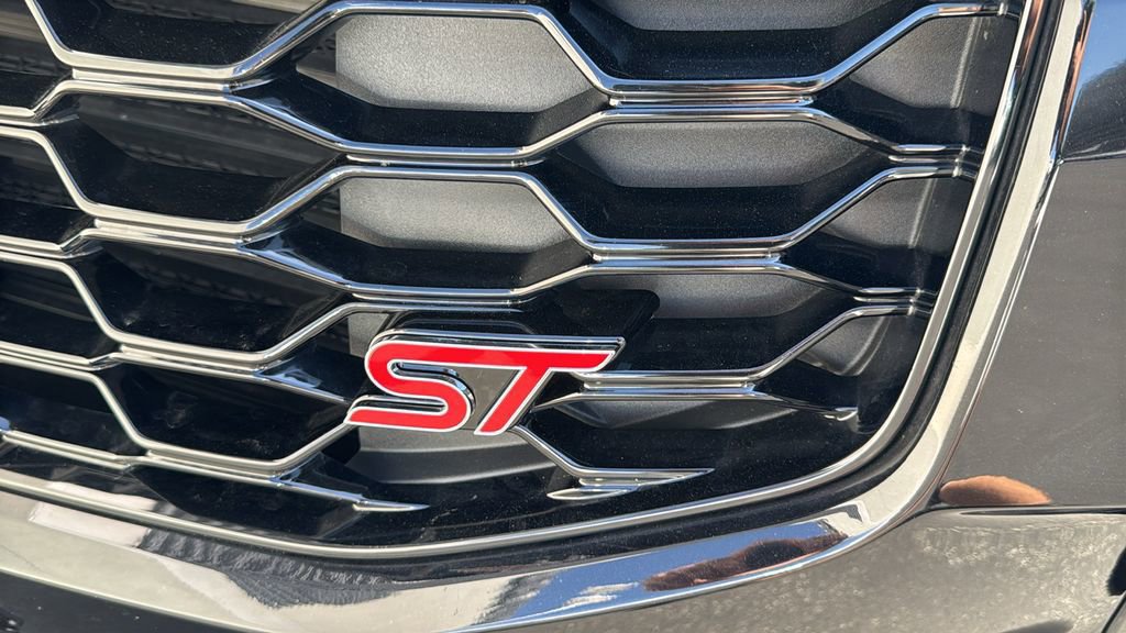 Certified 2025 Ford Explorer ST w/ Sun And Sound Package AWD/4WD image 8