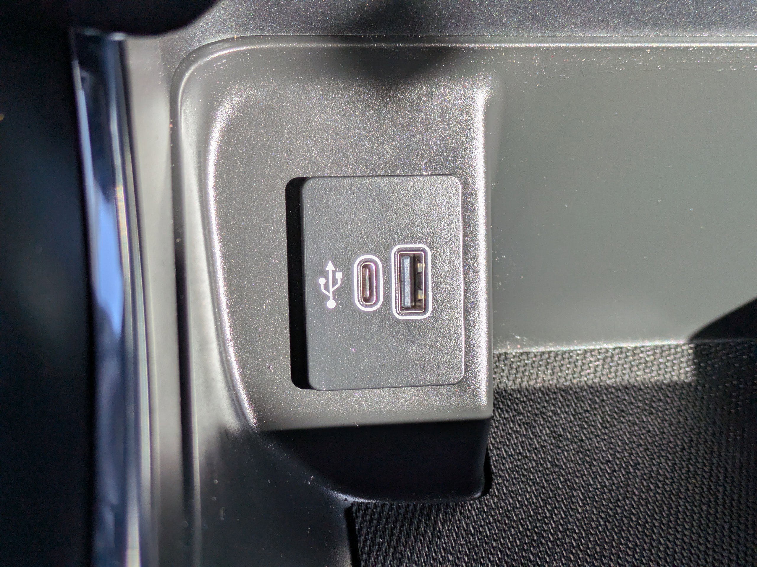 Certified 2025 Ford F150 STX w/ Equipment Group 200A image 27