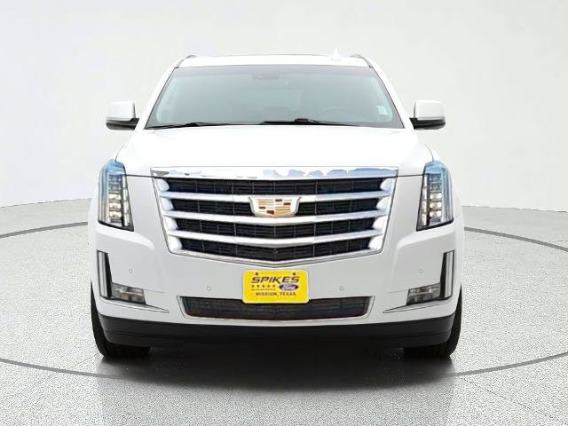 Used 2020 Cadillac Escalade ESV Luxury RWD image 2