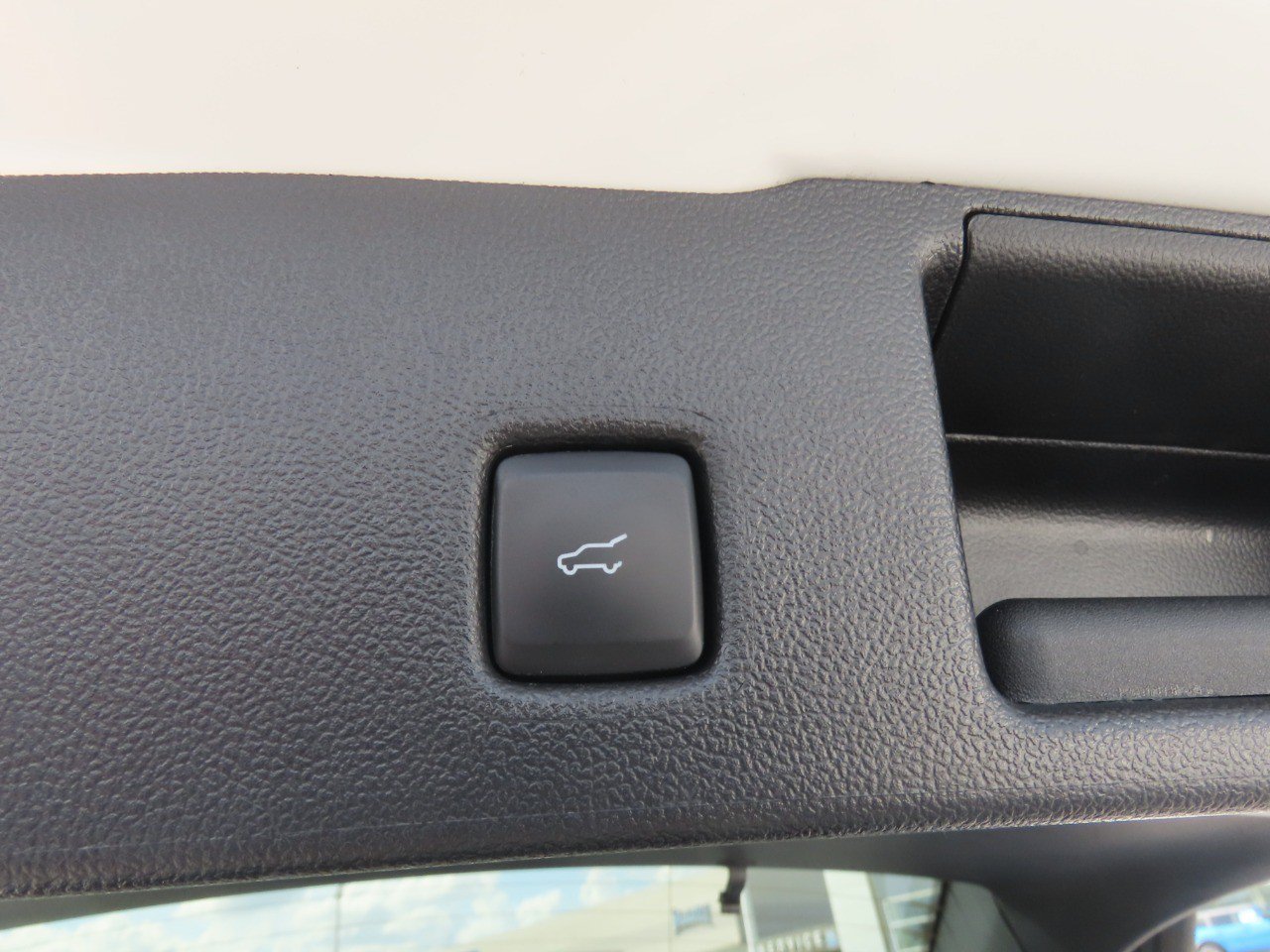 Certified 2025 Ford Escape SE FWD image 15