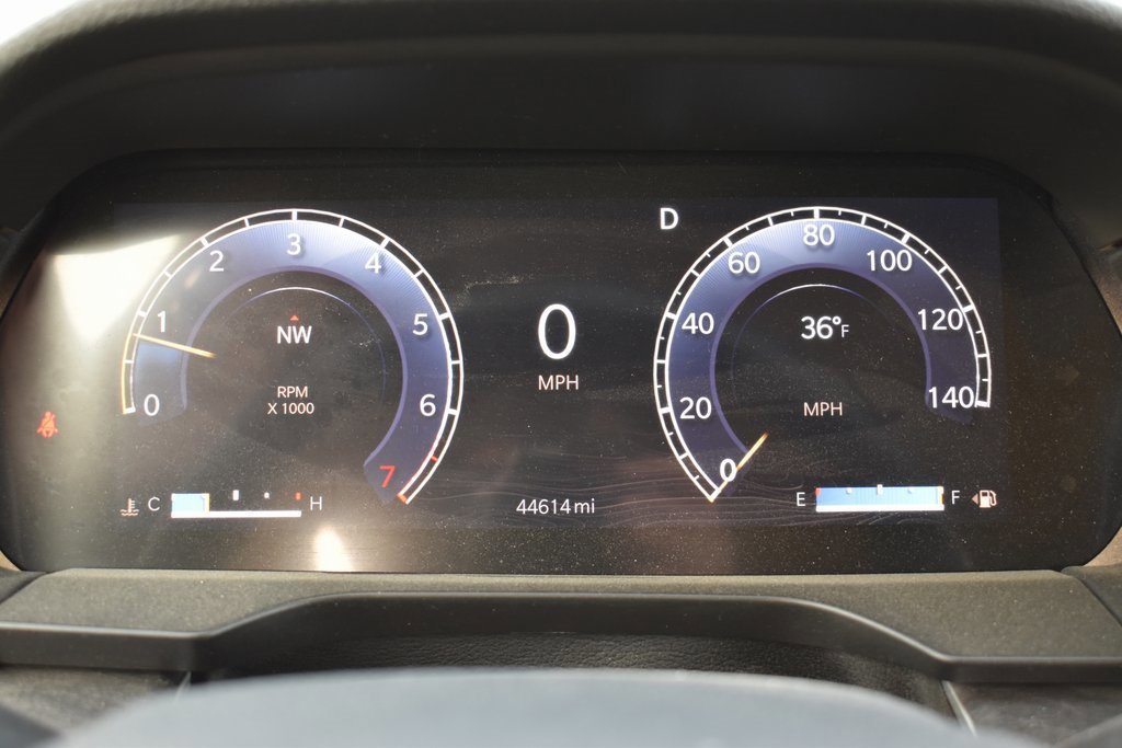 Used 2022 Jeep Grand Cherokee Limited w/ Luxury Tech Group II image 10