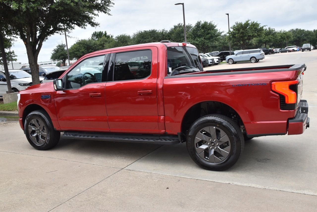 Certified 2025 Ford F150 Lightning Flash AWD/4WD image 11
