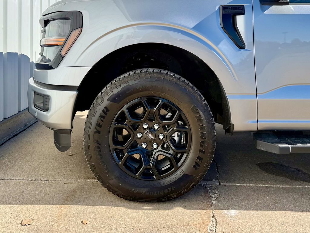 Certified 2025 Ford F150 XLT w/ Equipment Group 302A MID image 33