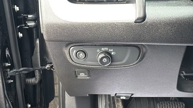 Used 2019 GMC Terrain SLE w/ Driver Convenience Package image 17