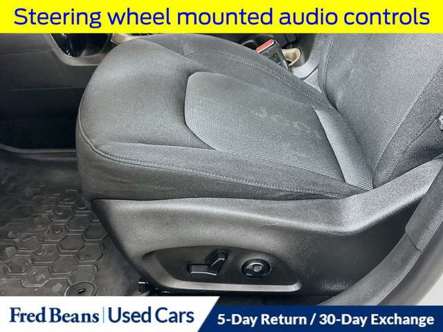 Used 2017 Jeep Renegade Latitude w/ Popular Equipment Group AWD/4WD image 23